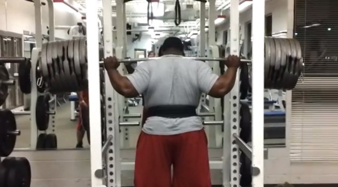 Powerlifting Video Ray Williams Goes for Squat Record Muscle & Fitness